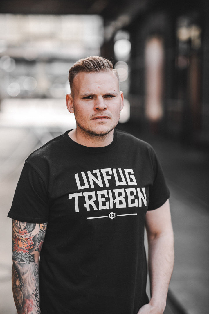 T-Shirt | UNFUG TREIBEN | black